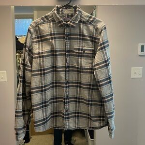 Patagonia Long Sleeve Organic Cotton Button Down size Medium